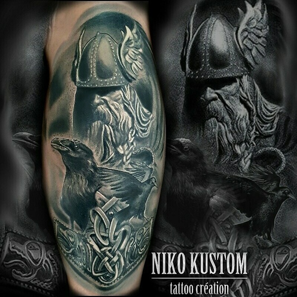 tatouage réaliste mythologie viking nordique odin