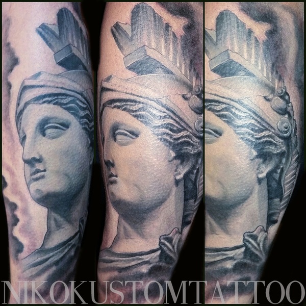 Tatouage réaliste aphrodite mythologie grecque