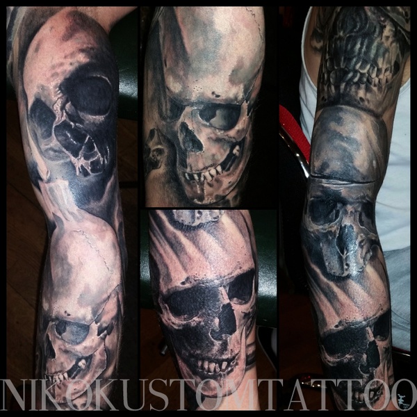 Tatouage réaliste crâne memento mori